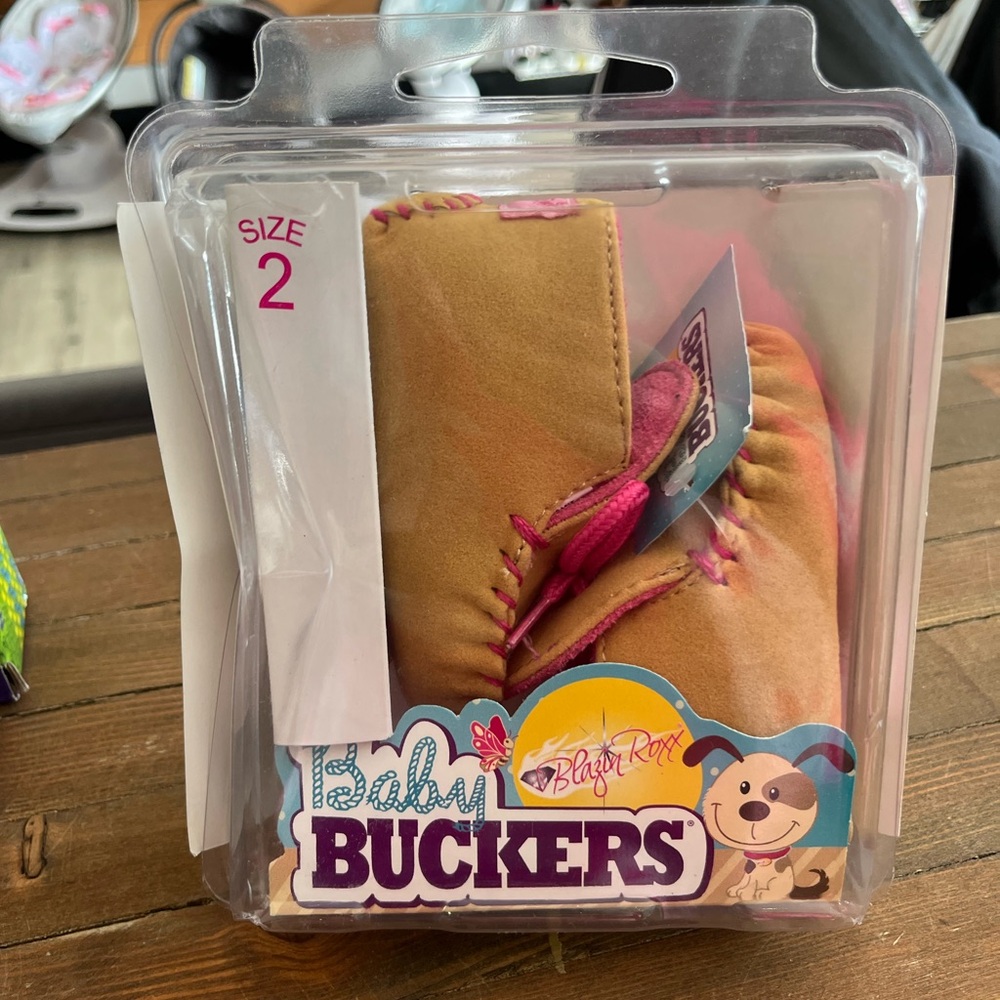 Baby Buckers Roxx Infant  Pink Chukka Moccasin booties.Cowgirl. Size 2